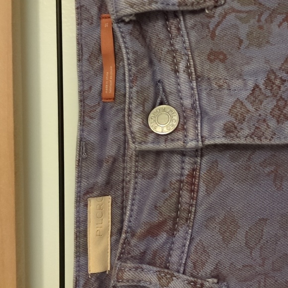 Pilcro Patterned Jeans - Picture 2 of 4